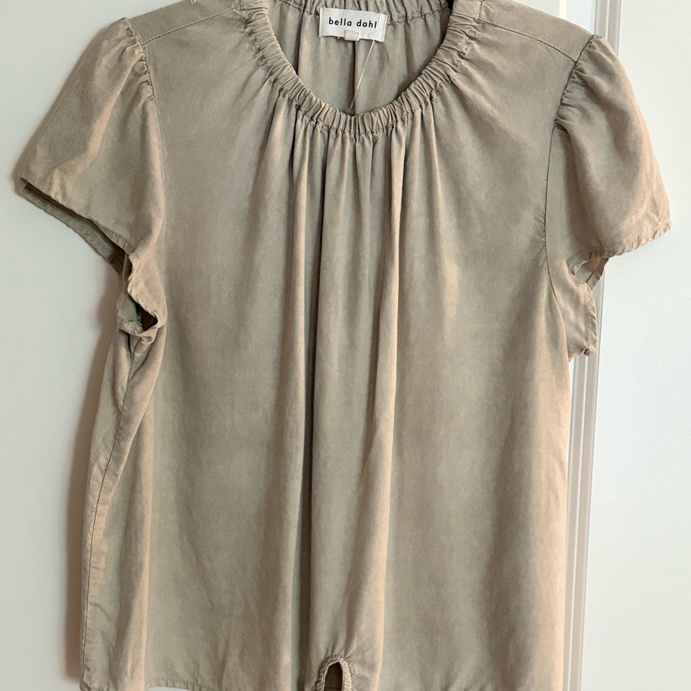 Bella Dahl light tan bubble beige top blouse short sleeve small